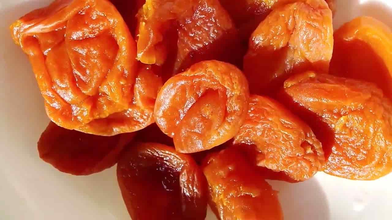 تصویر 2 از آلو بخارا شیرین با طعمی ملایم و مناسب دسر